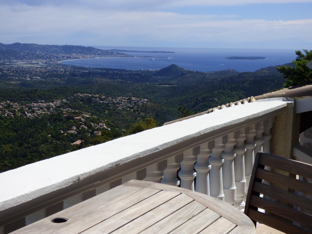 Chambres d'Hôtes Vue Mer L'Estérel Panoramique Saint-Jean-de-l'Esterel Esterno foto